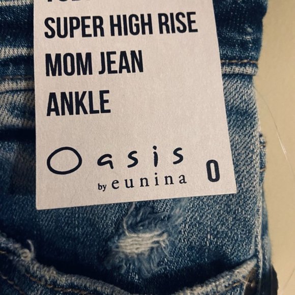 NWT Oasis by Eunina Tobi Super High Rise Mom Ankle Distressed Jeans Size 0 - Picture 7 of 16